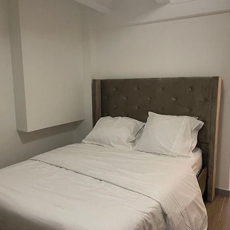 La Girafe Apartment Sannois Bagian luar foto
