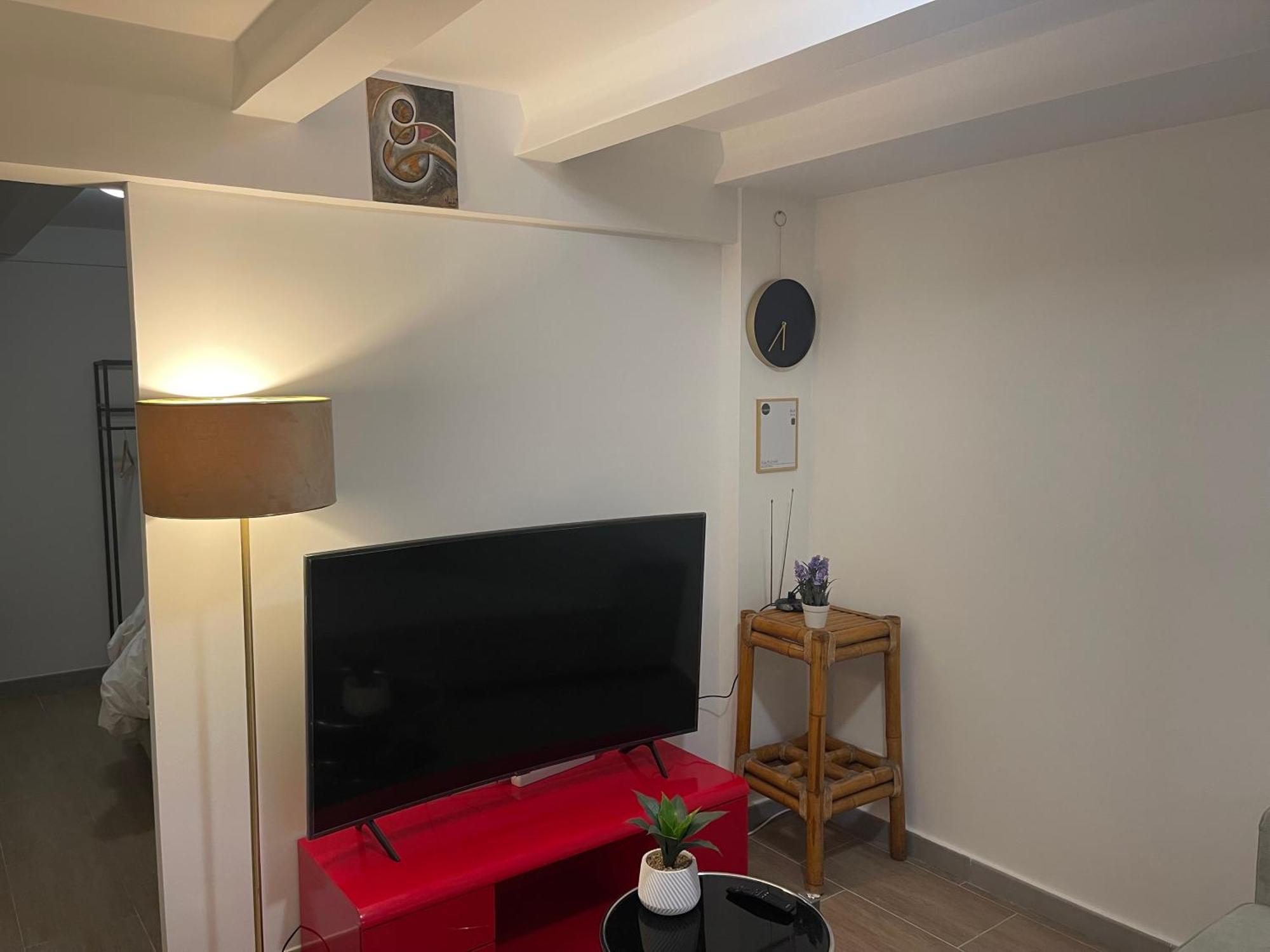 La Girafe Apartment Sannois Bagian luar foto
