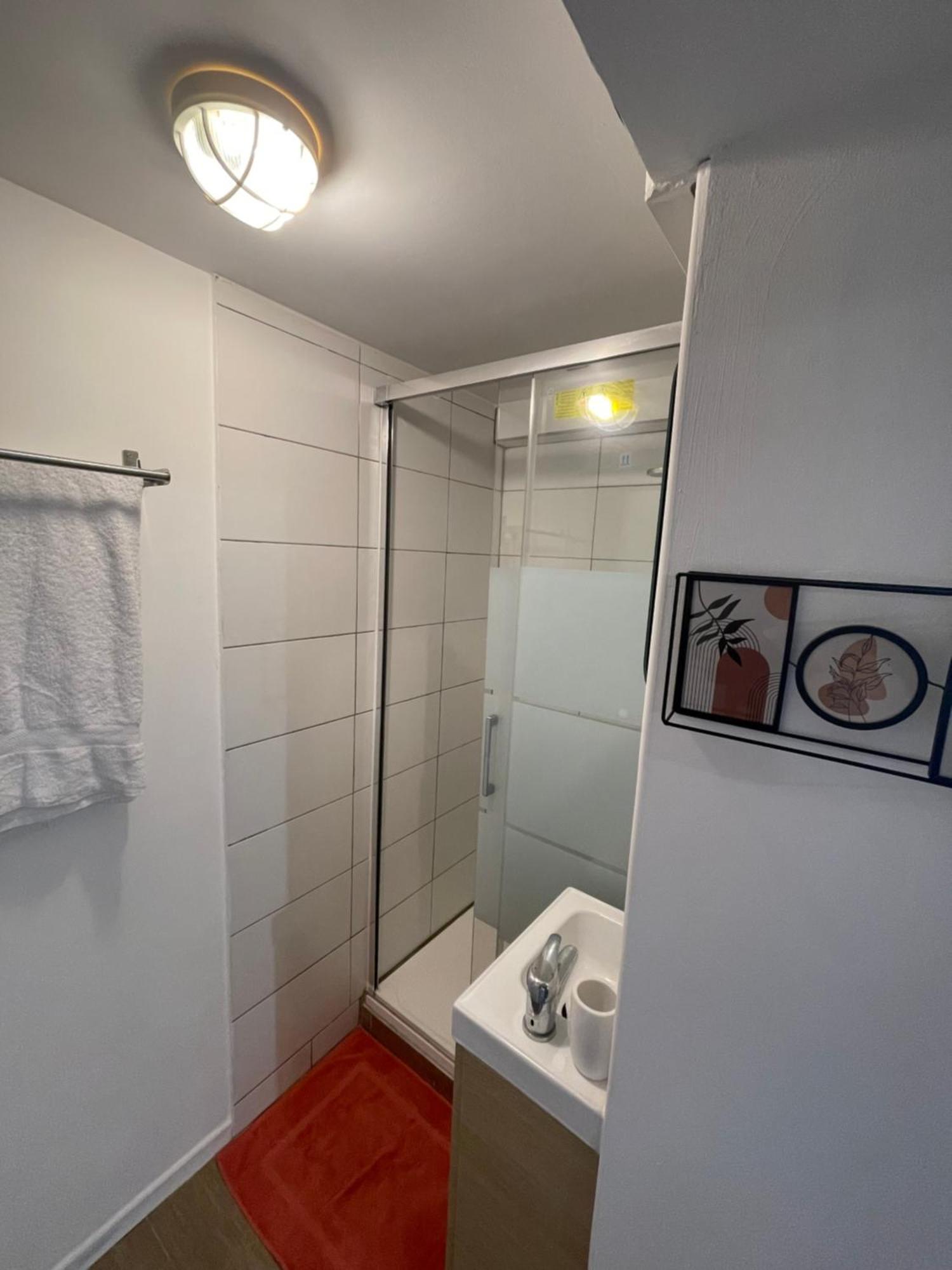 La Girafe Apartment Sannois Bagian luar foto
