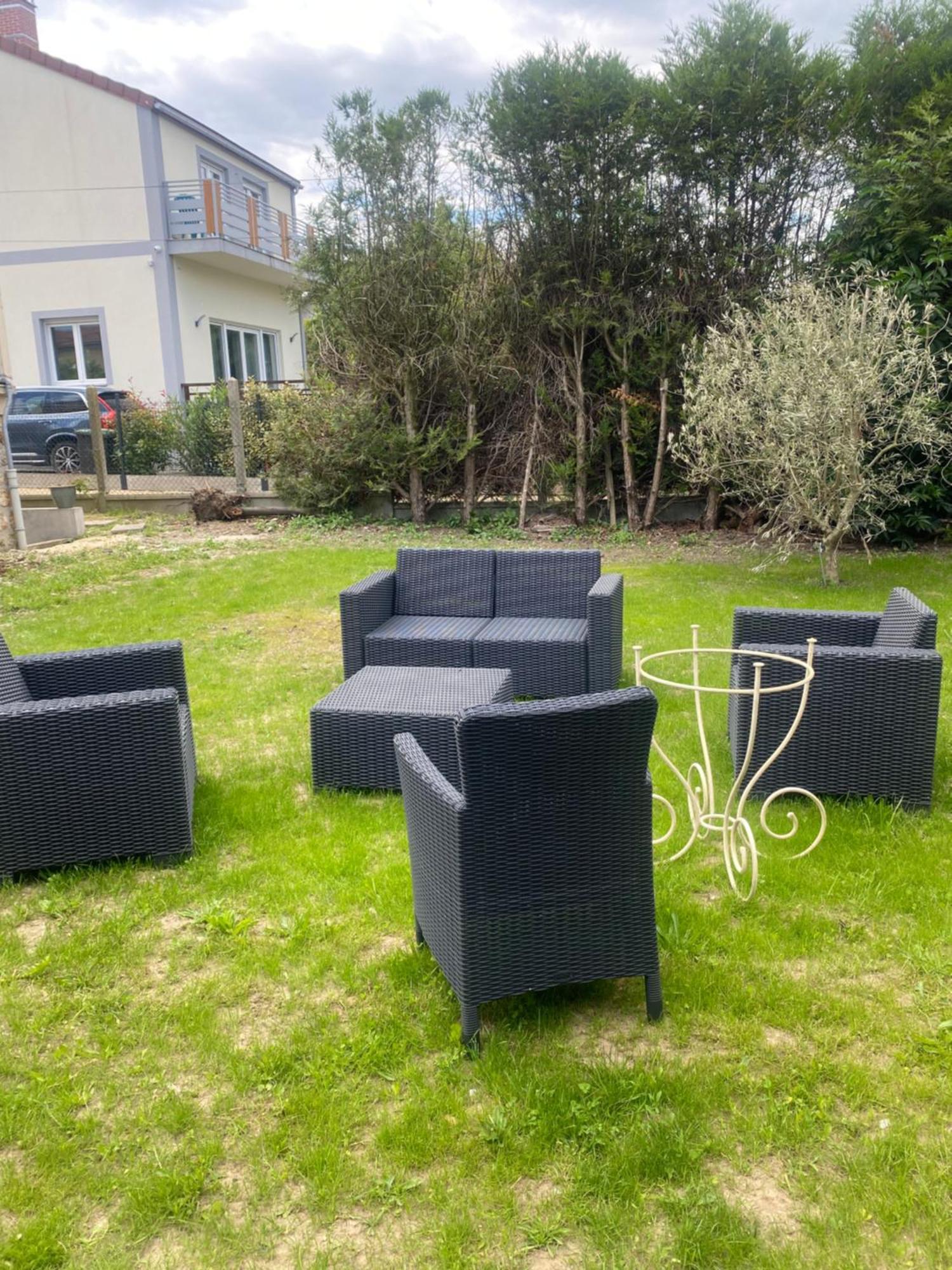 La Girafe Apartment Sannois Bagian luar foto
