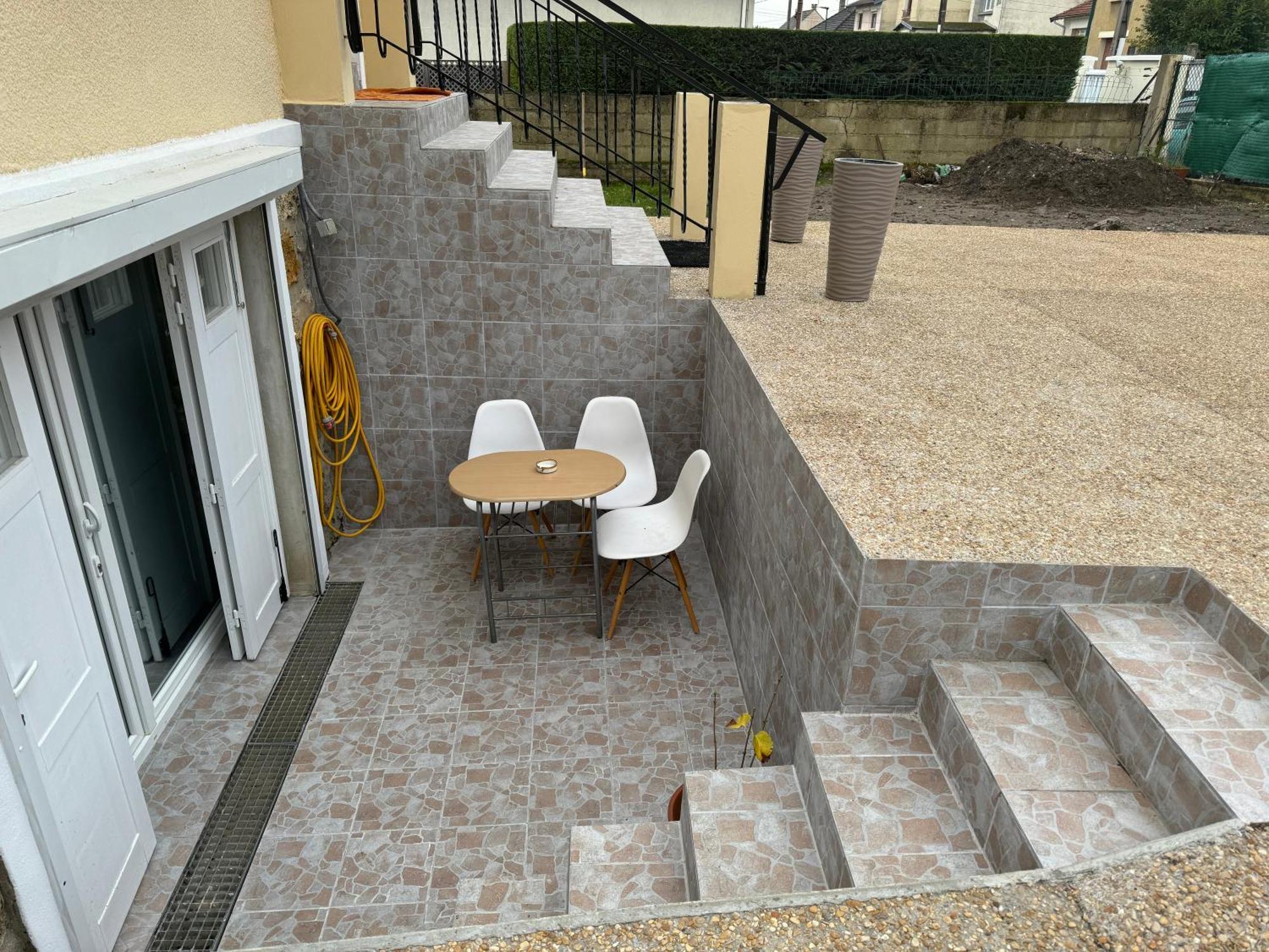 La Girafe Apartment Sannois Bagian luar foto